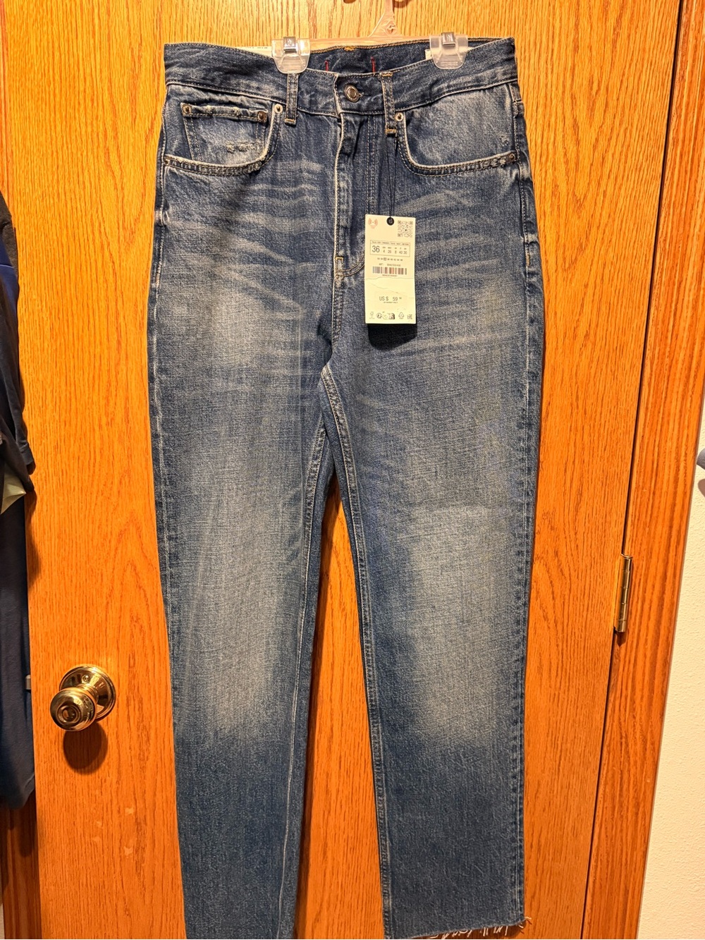 Zara mid rise slim size 4 NWT